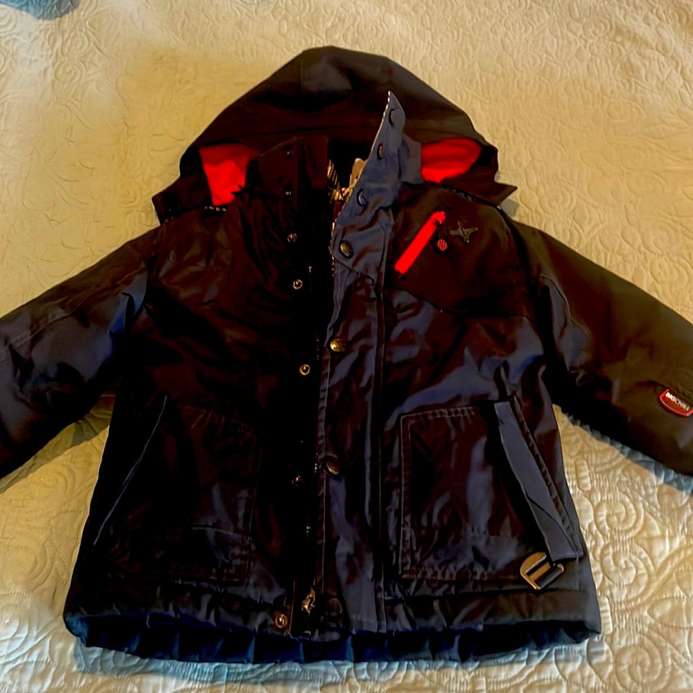 Boys warm 3 in 1 jacket. Size 5 black red and white perfect condition